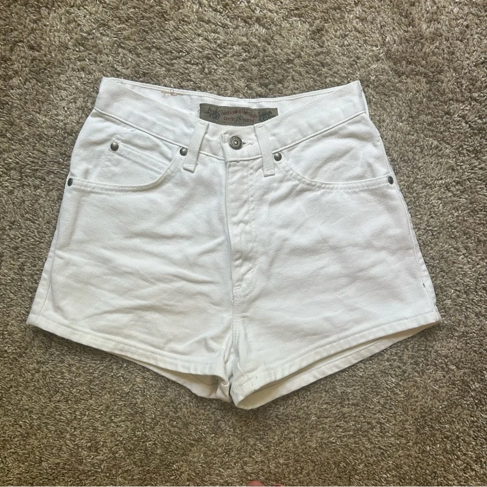 High-Waist White Denim Women’s Shorts - Picture 9 of 13